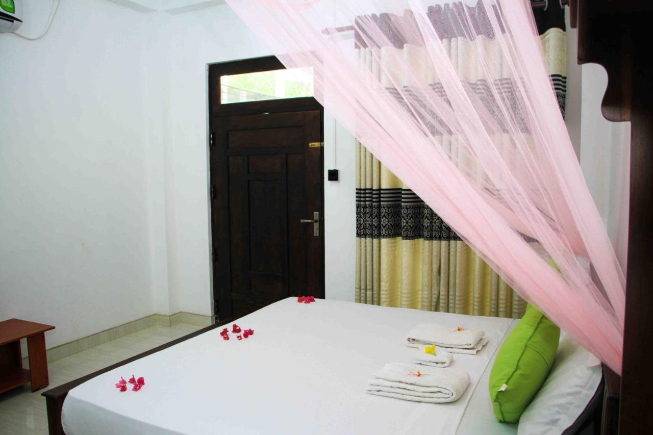 Miracle Home Stay Dambulla Esterno foto